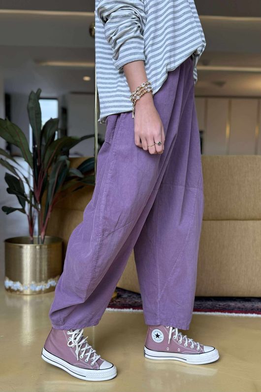 Made in Italy Cooper Needlecord Classic Barrel Leg Pant Dewberry